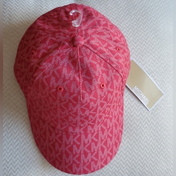 MICHAEL Michael Kors Accessories - MICHEAL Micheal Kors Signature Logo Cap